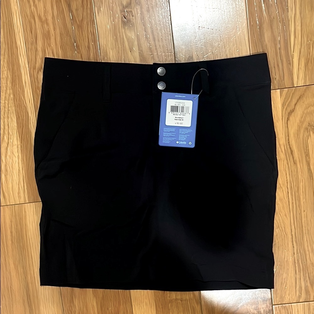 Women’s size 2 Columbia skort. NTW